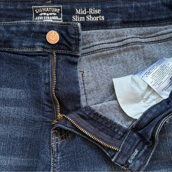 Signature by Levi Strauss Jean Shorts Mid Rise Slim Shorts Size 16 W33 - Picture 7 of 9